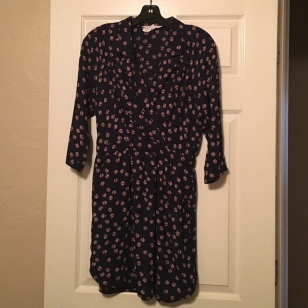 BCBG 3/4 sleeve dress. Navy with red/white print.